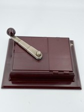 Ancienne Tubeuse à Cigarettes en bakelite bordeaux , « La Française » Modèle,50s