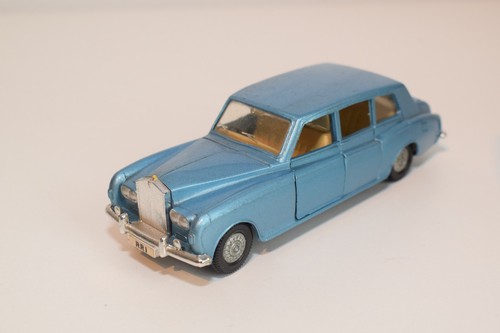B95 dinky toys 152 124 - b95,