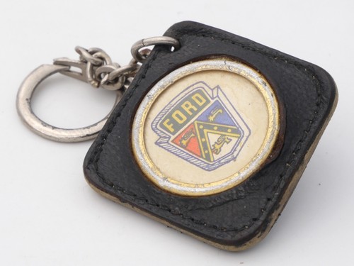 Porte clés ancien keychain - porte,