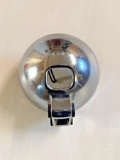 Cuvelage phare avant Suzuki