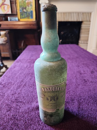 Bouteille eau arquebuse - bouteille,