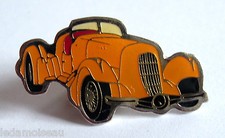 Insigne PIN'S voiture sport