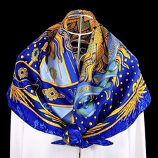 Foulard vintage en soie Hermes