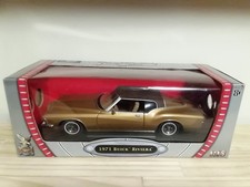 1/18 Buick Riviera 1971 Road Signature