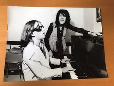 GILBERT MONTAGNÉ et ESTHER