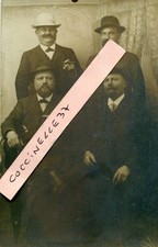 Carte PHoto 4 hommes par Photo Moderne BRUXELLES Souvenir Exposition de 1910