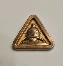 Tintin Collection:  Broche / Insigne TINTIN années Club Automobile Des Années 50