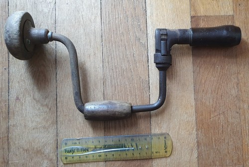 Outil ancien vilebrequin - outil,