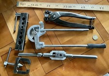 outils anciens,old tools, beau lot de plombier...