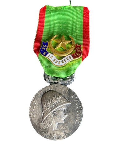 Médaille burnous - du,