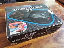 SEGA Mega CD II 2 Console Complete testée et fonctionnelle.