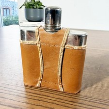 Flasque vintage en métal chromé gainée cuir accessoire de chasse ou voyage 1950