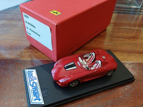 Ferrari rossa looksmart - ferrari,