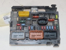 boite a fusibles peugeot