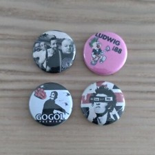 Lot de 4 badges Punk 25mm