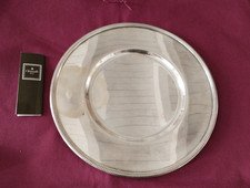 1 assiette de presentation en métal argenté Christofle modèle perles