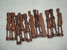 11 Porte Couteaux Africains