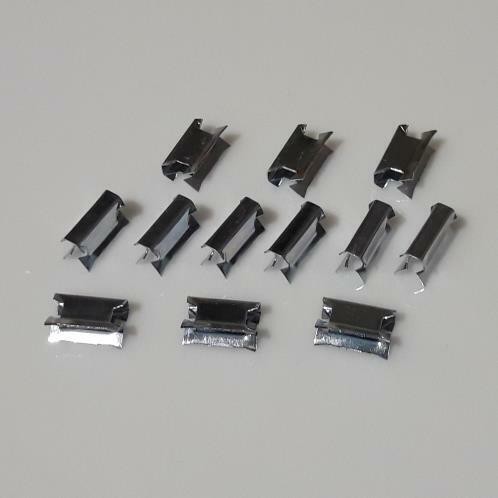 Clips cadre lucarne - clips,