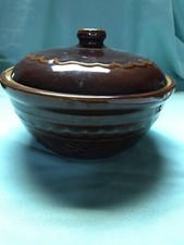 Marcrest Daisy Dot Stoneware 48 Oz Casserole Dish With A Simple Lid.