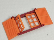 MAJOKIT FENÊTRE BORDEAU A DEUX VANTAUX ORANGE ET VOLETS ORANGE