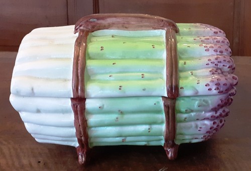 Plat legumier asperges - plat, a