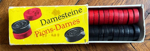 Boîte pions jeu - de,