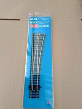 PECO HO SL-95 CODE 100. GRAND AIGUILLAGE DROIT A DROITE. ETAT NEUF SOUS BLISTER