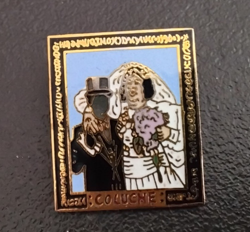 Pin humour coluche - pin’s,