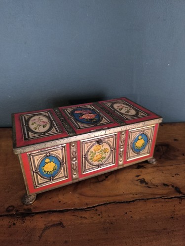 Ancienne boîte métal - boîte,
