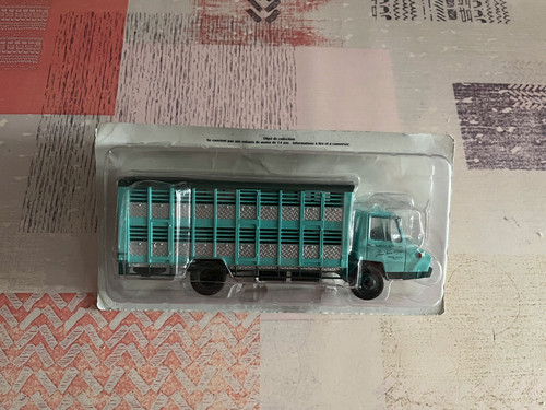 Voiture miniature camion - voiture,