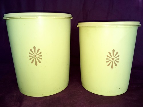 Lot boites tupperware - lot,