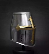 Casque démonien médiéval -