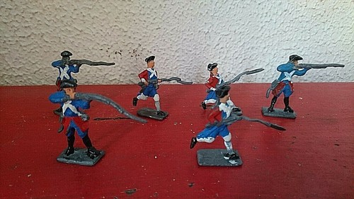 Ancien figurine petits - 6,