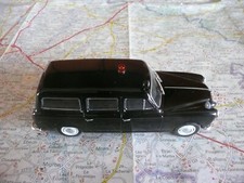 PEUGEOT 403 Break Vitré  Gendarmerie  NOREV 1/43 série Police et Gendarmerie