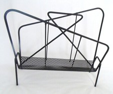 porte revue metal perforé année 50  39 cm de hauteur