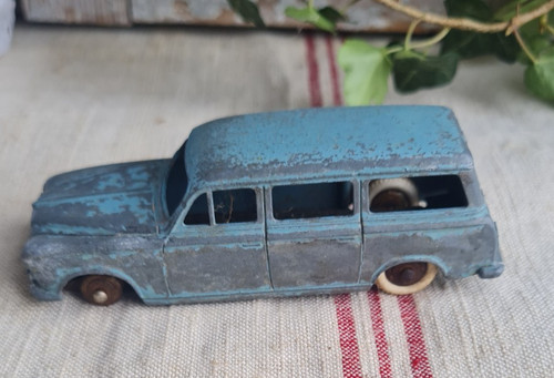 Ancienne voiture dinky - ancienne, toys