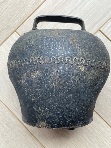 Ancienne cloche vache - de,