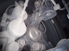 MOYEU DE ROUE AVANT GAUCHE /