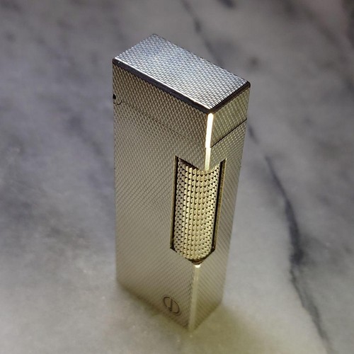 Ancien briquet gaz - briquet,
