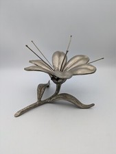 cendrier de table en forme de fleur métal argenté 6 cendriers individuels 70's