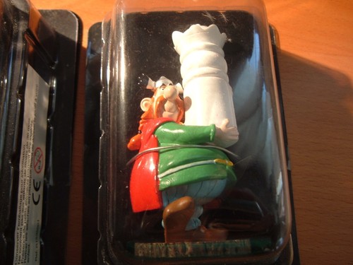 Figurine resine neuve - resine,