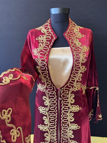 Traditional red bindalli - traditional,