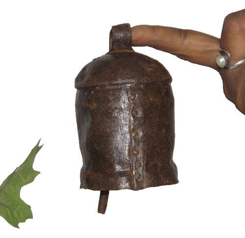 Cloche vache fer - fer, antique