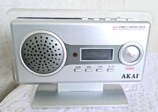 Poste Radio horloge FM Akai