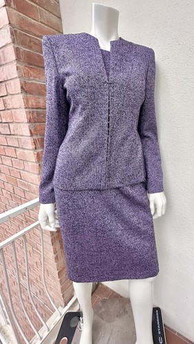 Ensemble costume versus - ensemble,