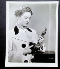 Bette Davis Holding Oscar