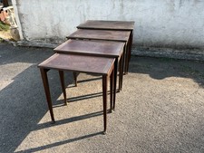 Ensemble de 4 tables gigognes style Empire, pieds patte de lion