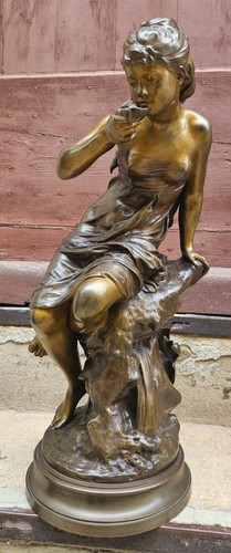 Source sculpture en - sculpture,