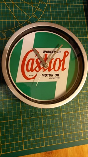 Horloge murale castrol - horloge,