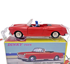 Peugeot 404 Cabriolet rouge